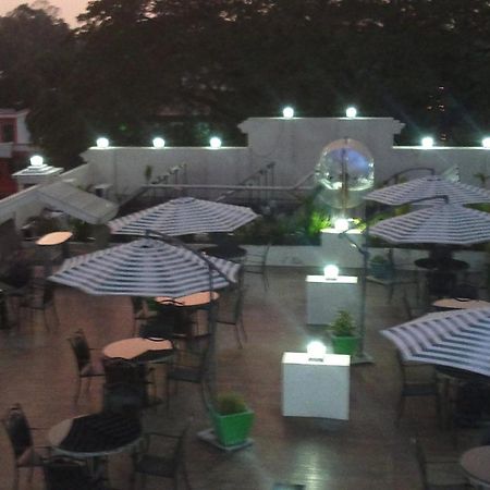 Hotel Sea Palace Kollam Dış mekan fotoğraf