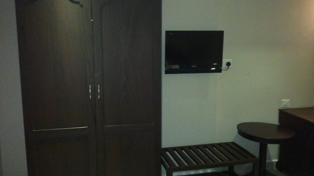 Hotel Sea Palace Kollam Dış mekan fotoğraf