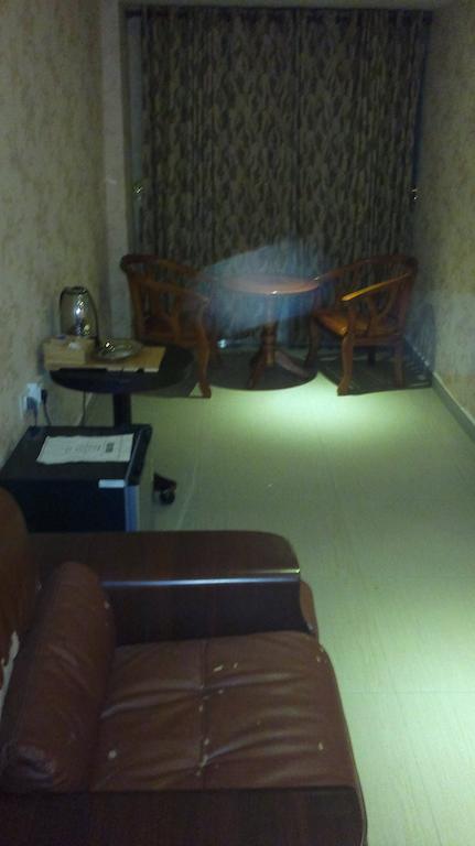 Hotel Sea Palace Kollam Dış mekan fotoğraf