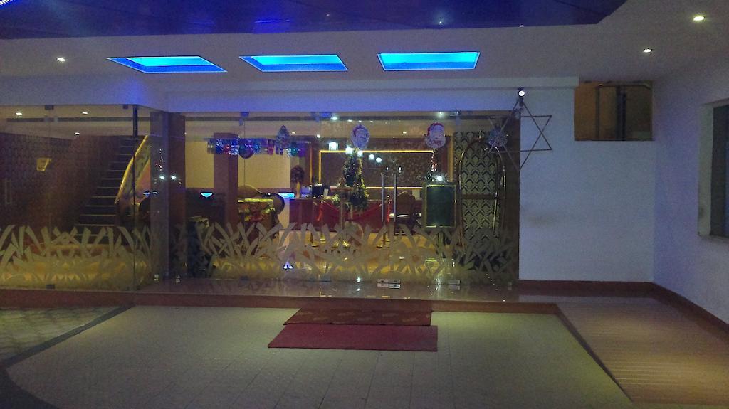Hotel Sea Palace Kollam Dış mekan fotoğraf